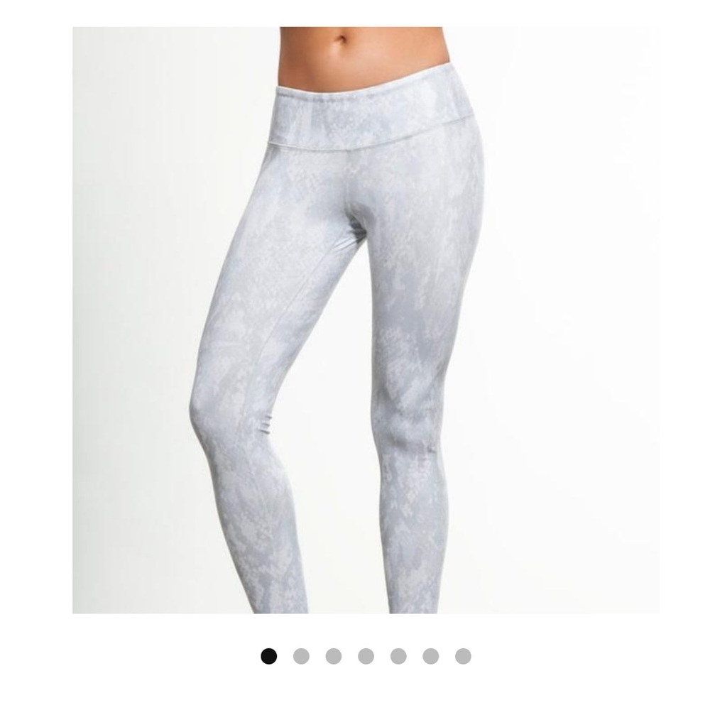 Alo yoga leggings